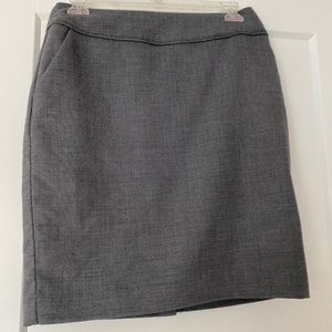 Grey pencil skirt